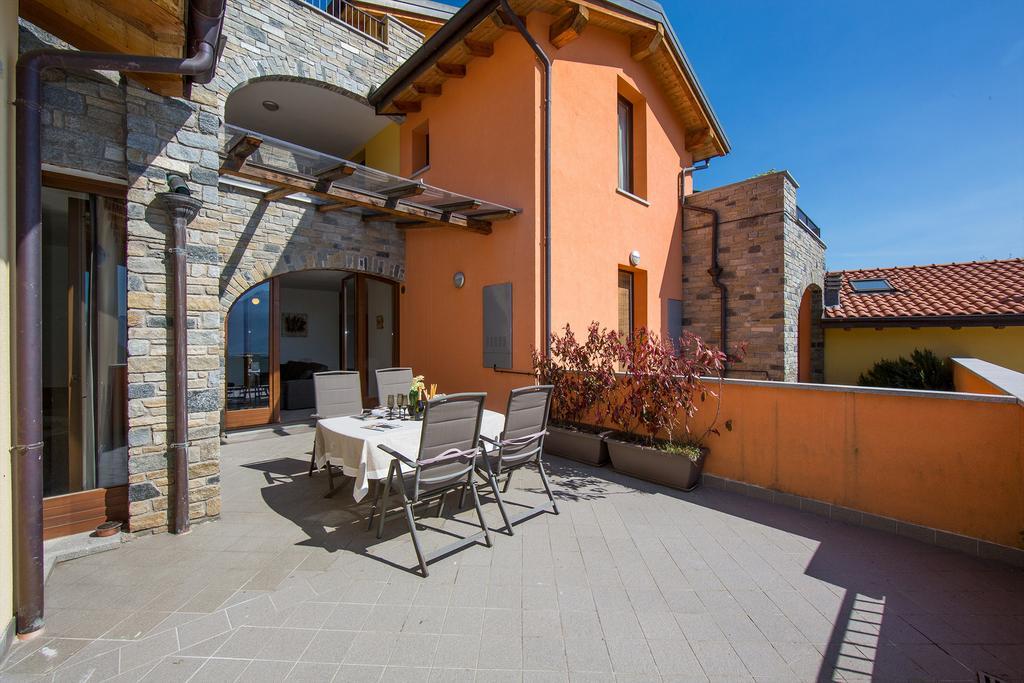 Residence Borgo La Sorgente Граведона Екстер'єр фото